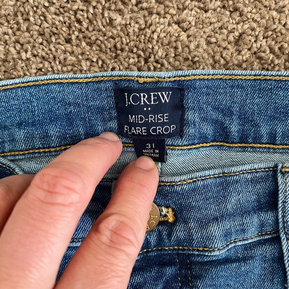 JCrew women’s jeans. Mid-ride cropped ankle